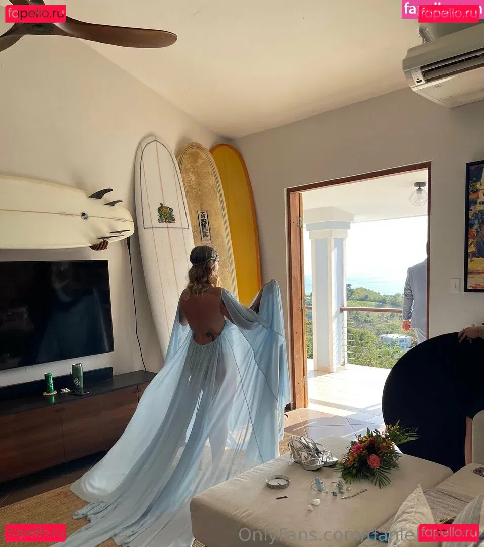 daniellecolby Onlyfans Photo Gallery 