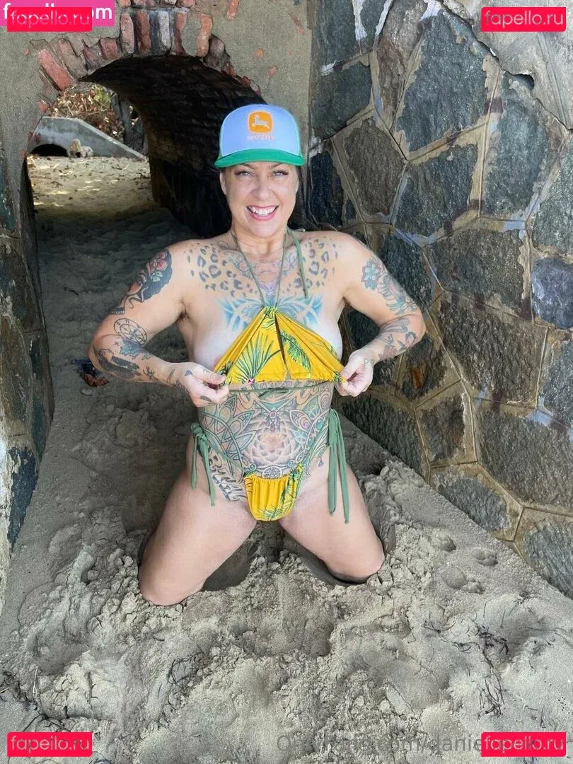 daniellecolby Onlyfans Photo Gallery 