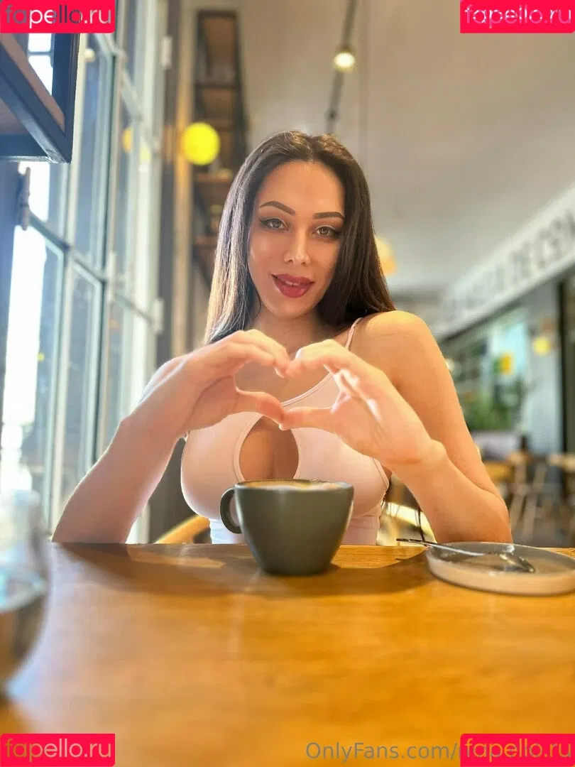 nina.doll.ts Onlyfans Photo Gallery 