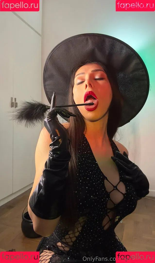 nina.doll.ts Onlyfans Photo Gallery 
