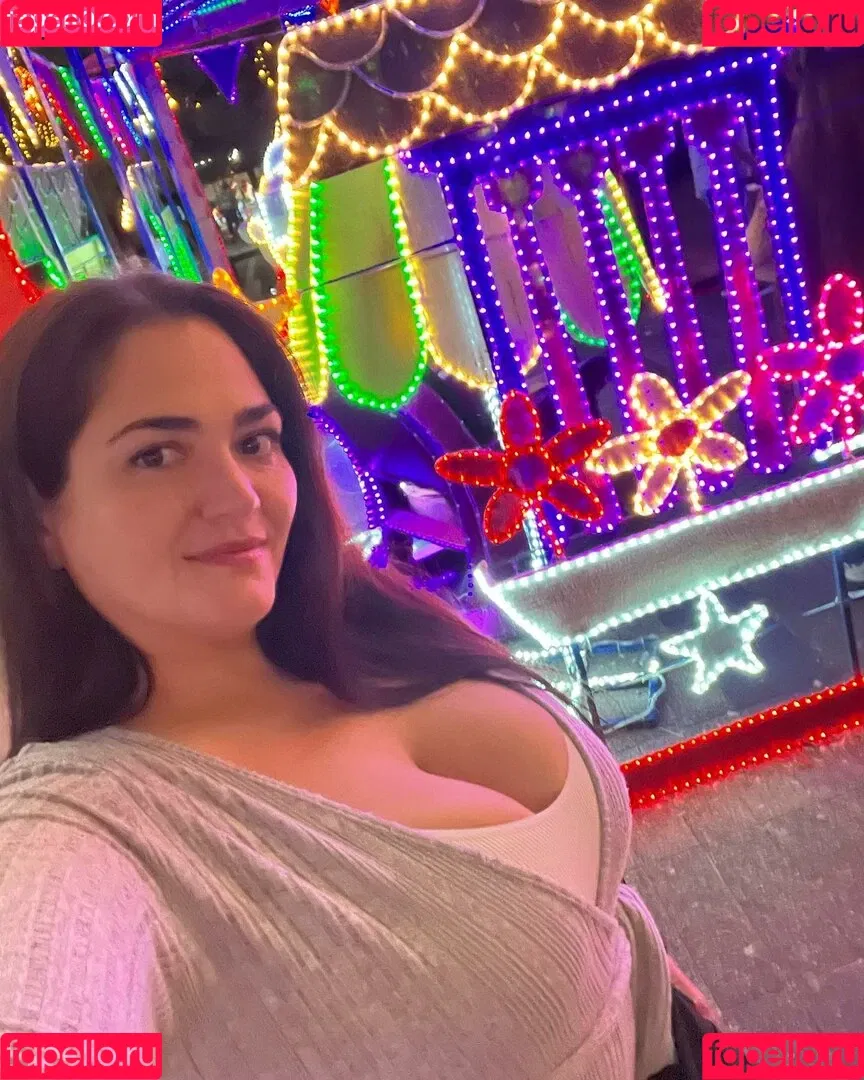 Patricia Curvy XXL Onlyfans Photo Gallery 