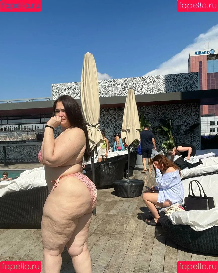 Patricia Curvy XXL Onlyfans Photo Gallery 