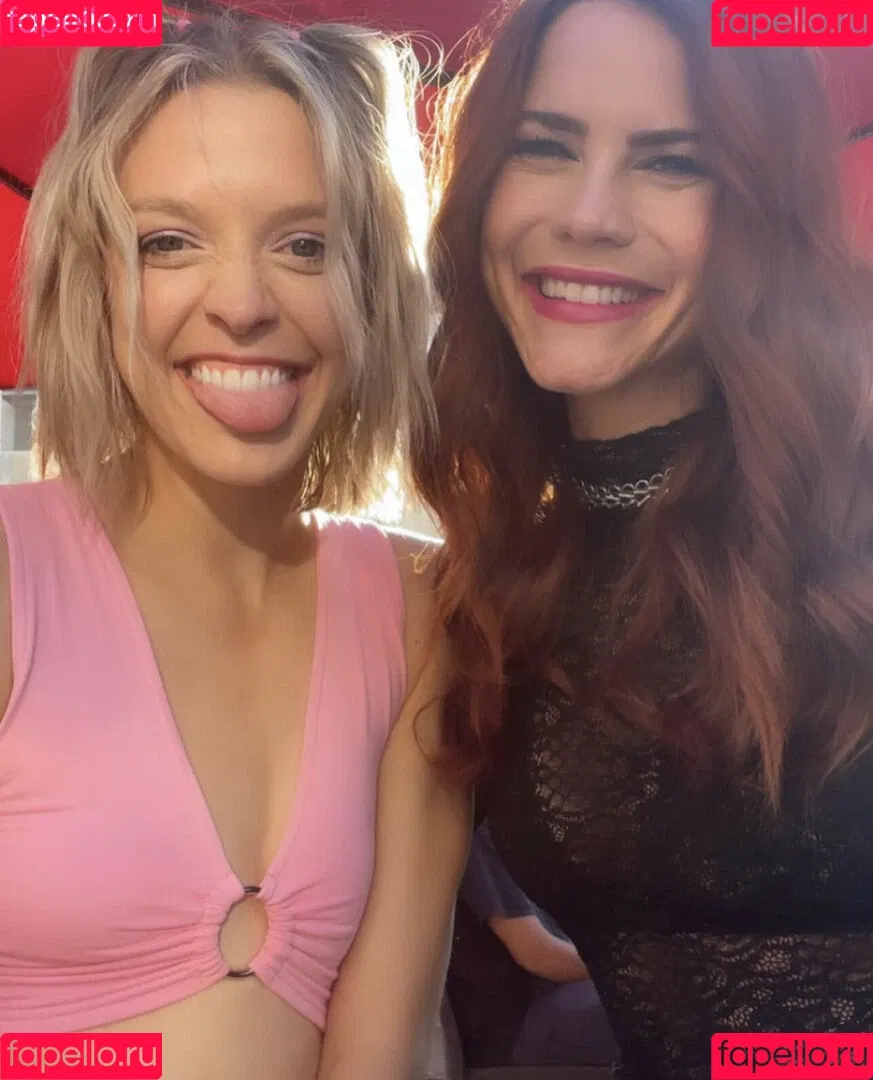 Courtney Hope Onlyfans Photo Gallery 
