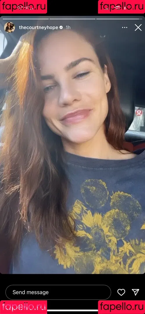Courtney Hope Onlyfans Photo Gallery 