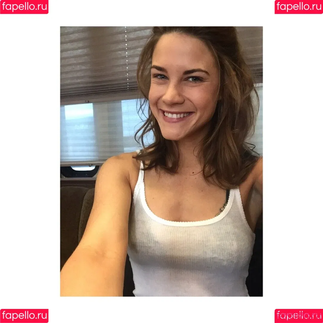 Courtney Hope Onlyfans Photo Gallery 