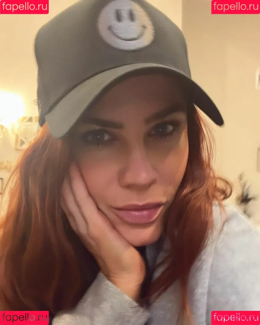 Courtney Hope Onlyfans Photo Gallery 