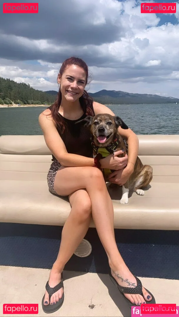 Courtney Hope Onlyfans Photo Gallery 