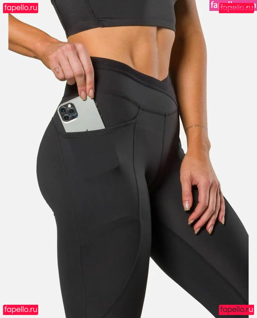 Courtney Hope Onlyfans Photo Gallery 