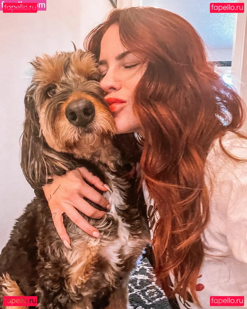 Courtney Hope Onlyfans Photo Gallery 