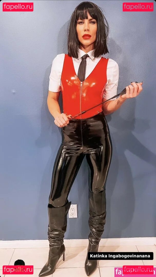 Courtney Hope Onlyfans Photo Gallery 