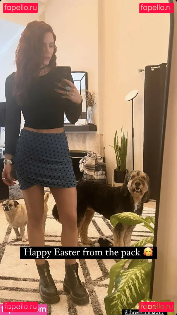 Courtney Hope Onlyfans Photo Gallery 