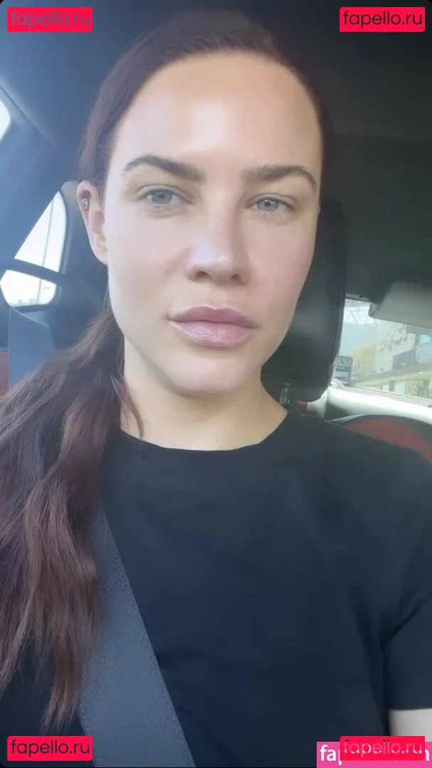 Courtney Hope Onlyfans Photo Gallery 