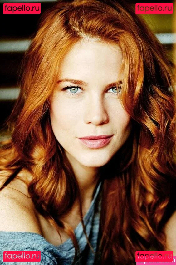 Courtney Hope Onlyfans Photo Gallery 