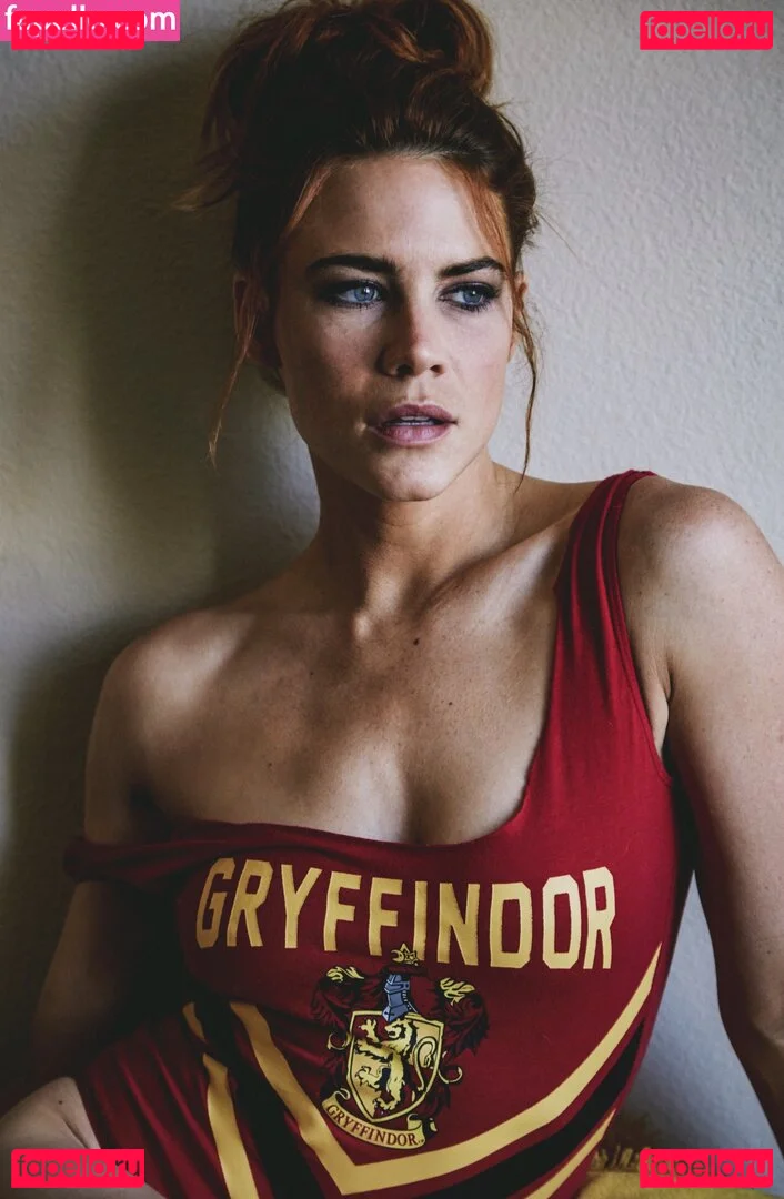 Courtney Hope Onlyfans Photo Gallery 