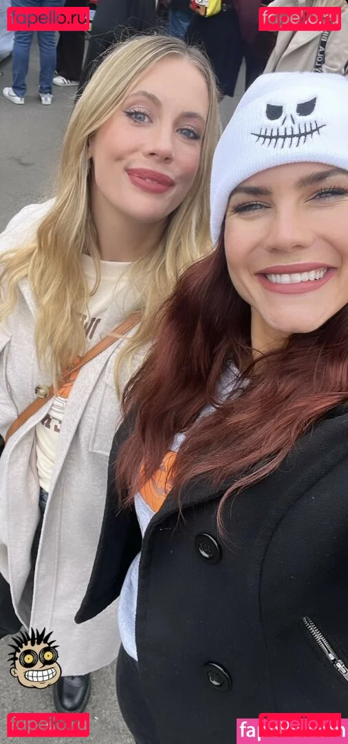 Courtney Hope Onlyfans Photo Gallery 