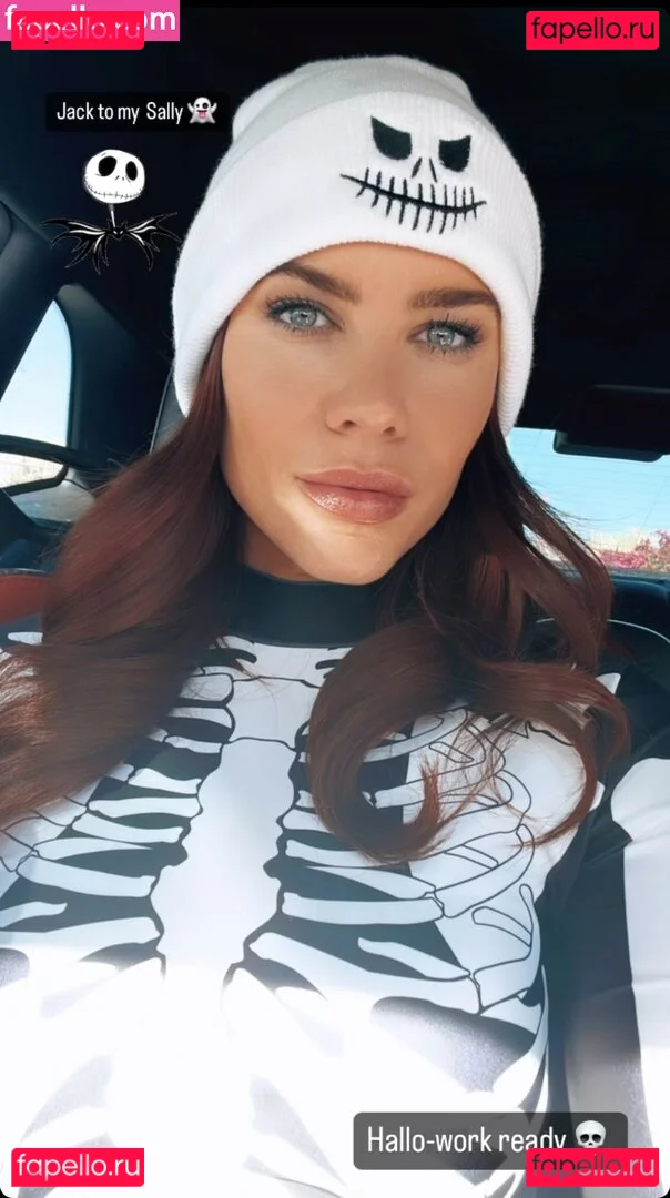 Courtney Hope Onlyfans Photo Gallery 