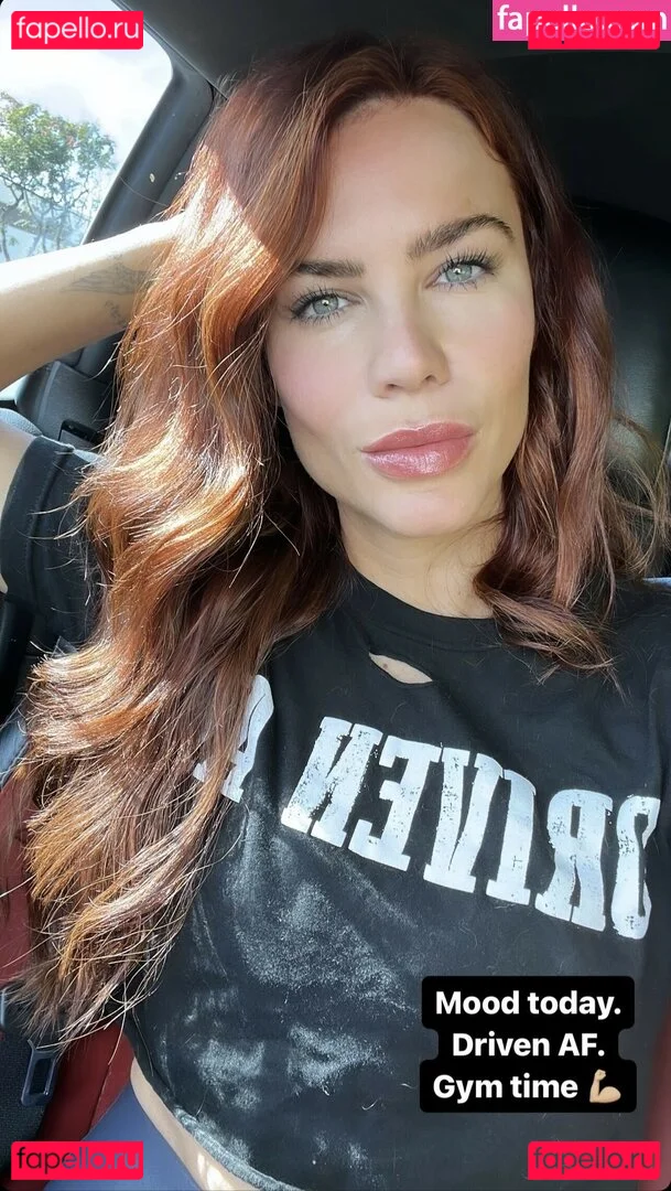 Courtney Hope Onlyfans Photo Gallery 