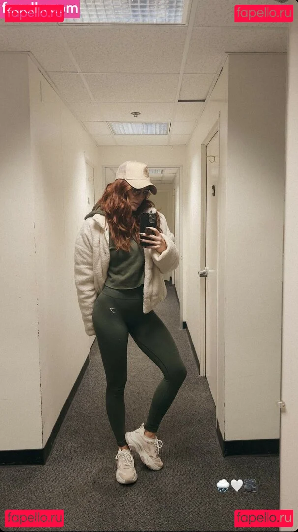 Courtney Hope Onlyfans Photo Gallery 