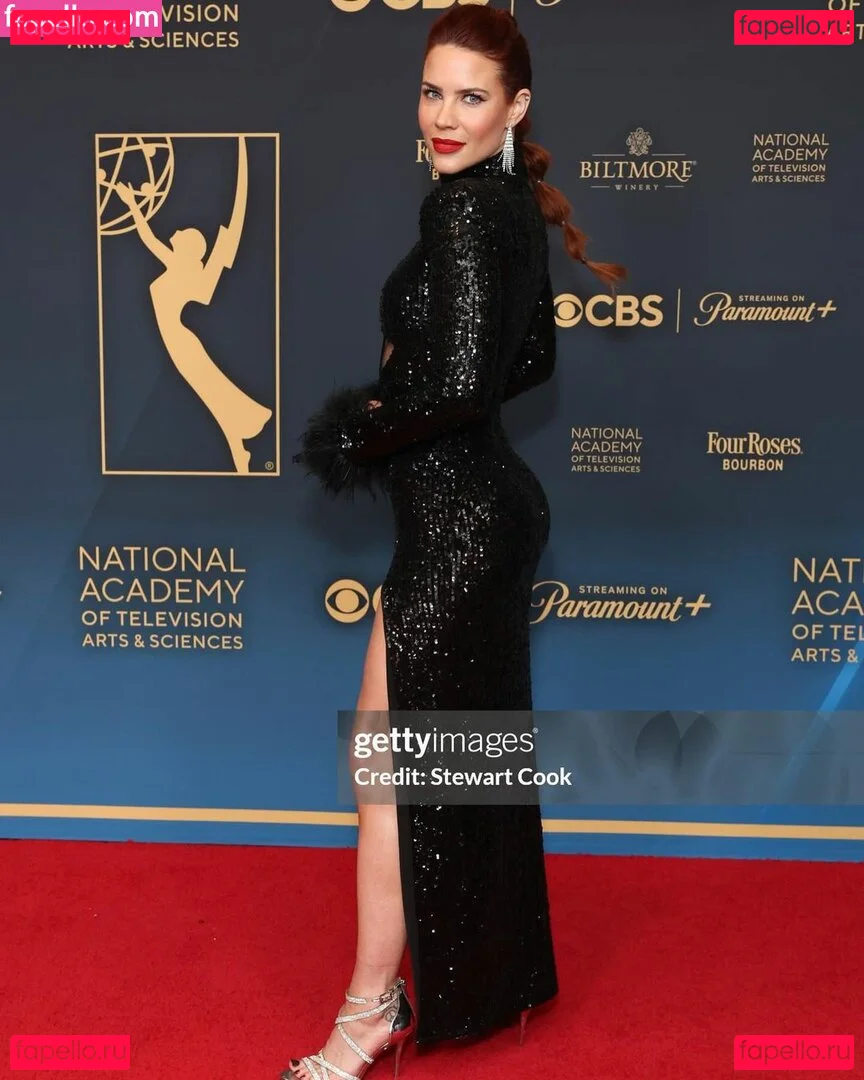 Courtney Hope Onlyfans Photo Gallery 