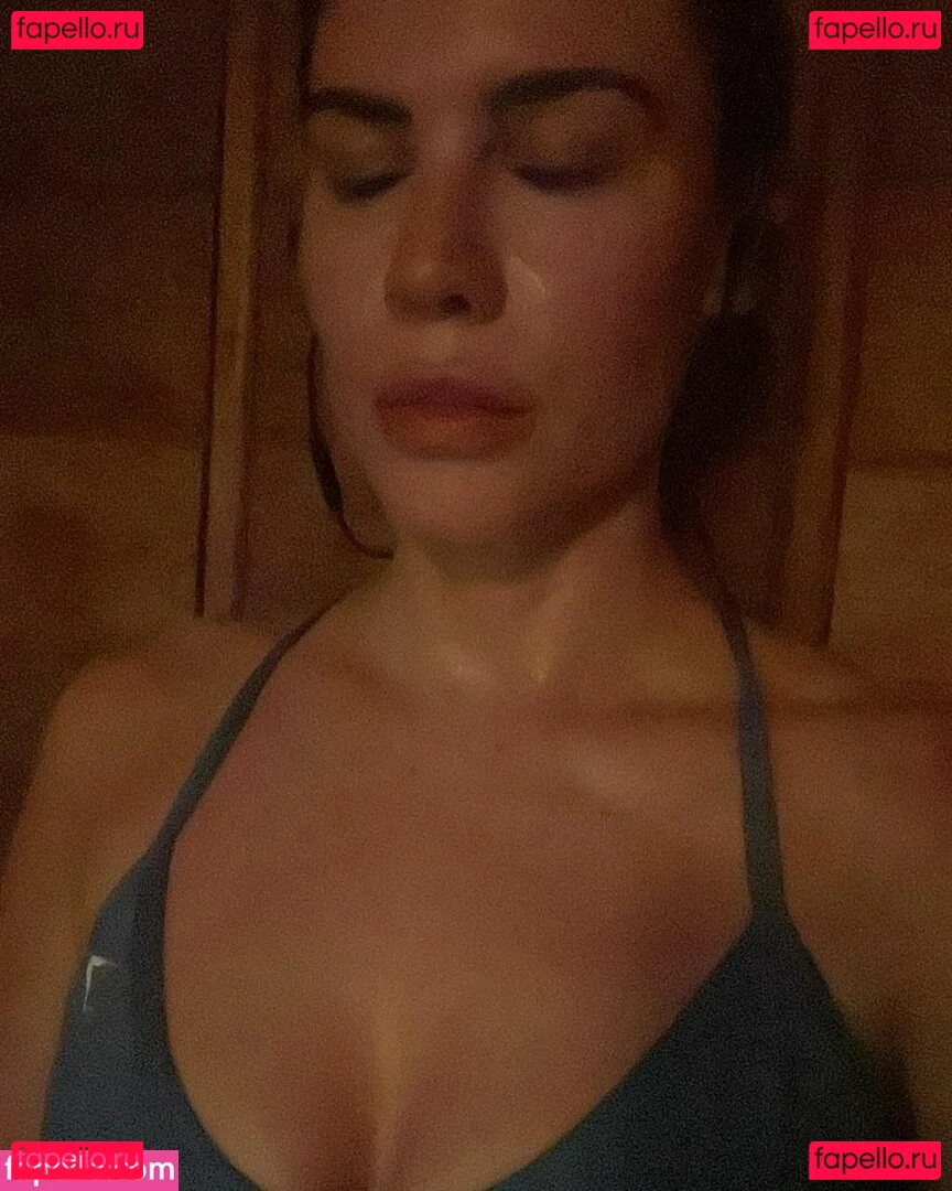 Courtney Hope Onlyfans Photo Gallery 