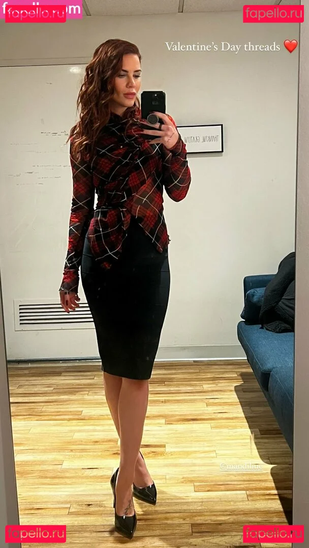 Courtney Hope Onlyfans Photo Gallery 