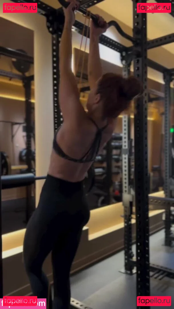 Courtney Hope Onlyfans Photo Gallery 