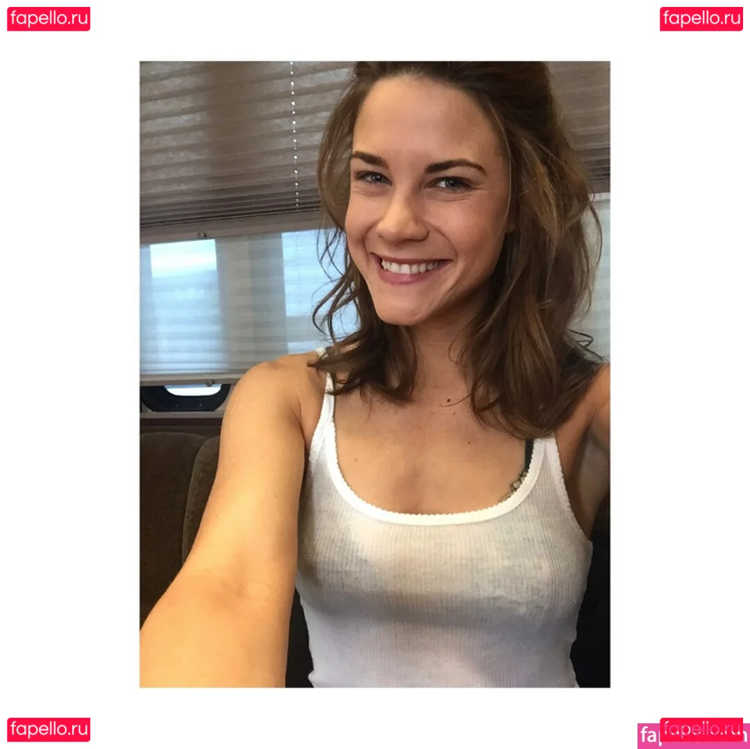 Courtney Hope Onlyfans Photo Gallery 