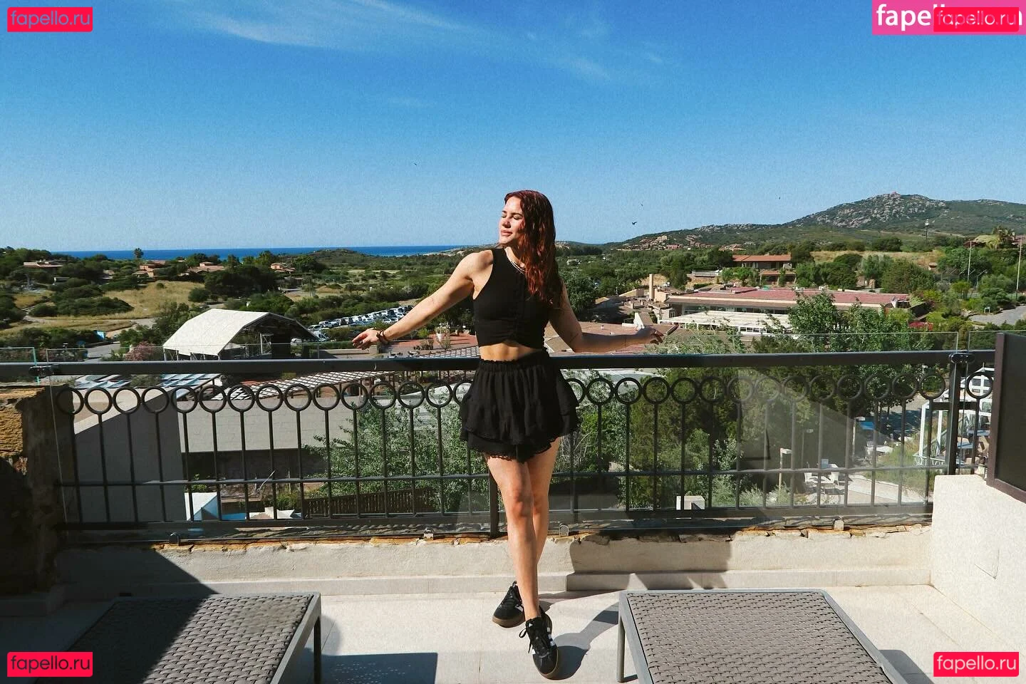 Courtney Hope Onlyfans Photo Gallery 