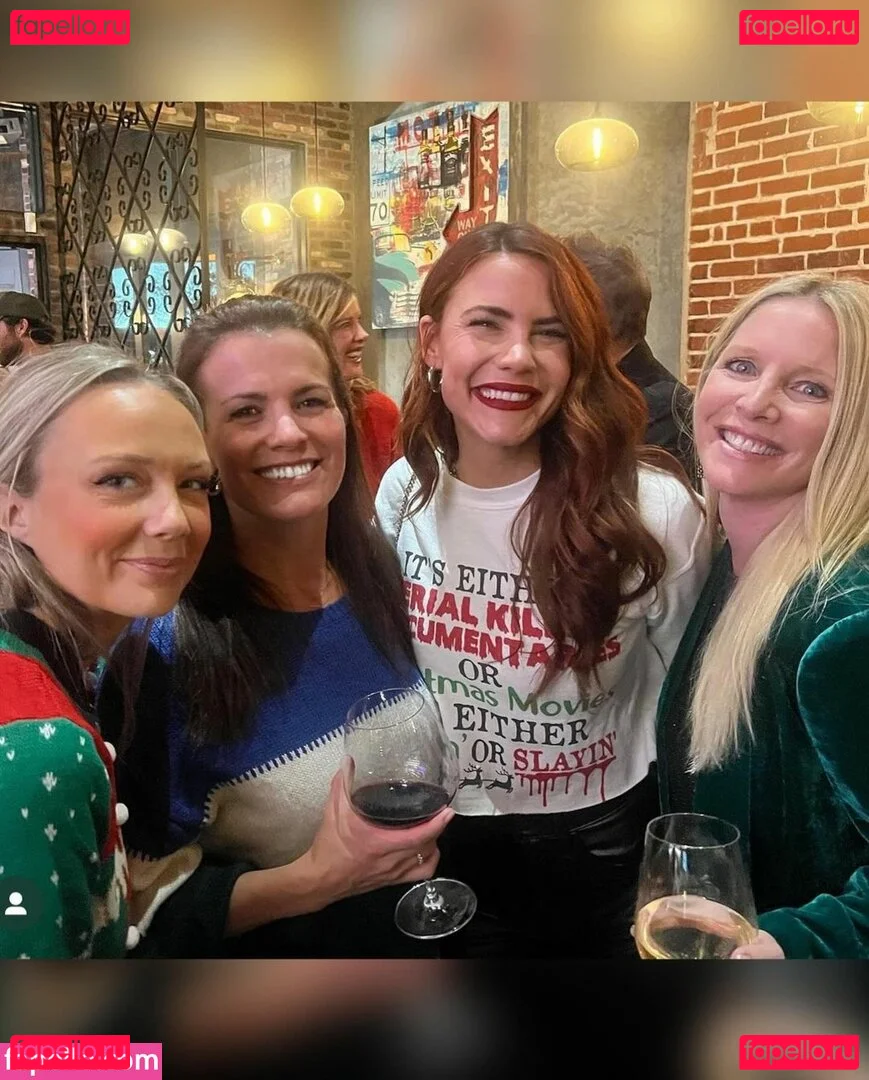 Courtney Hope Onlyfans Photo Gallery 