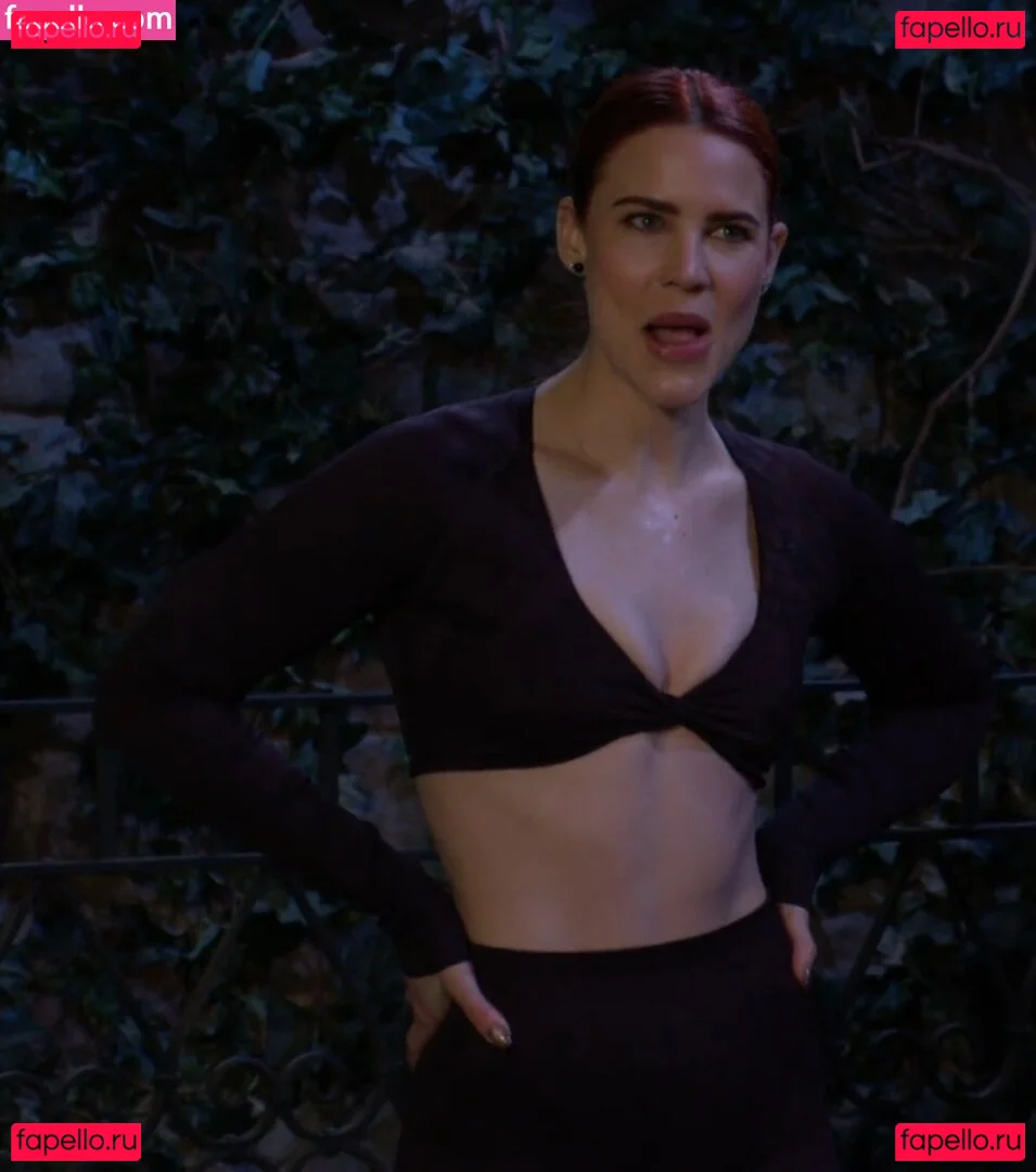 Courtney Hope Onlyfans Photo Gallery 