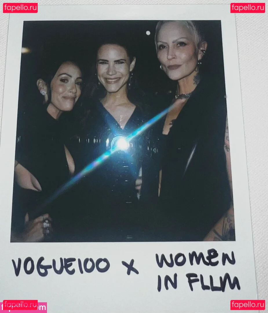 Courtney Hope Onlyfans Photo Gallery 