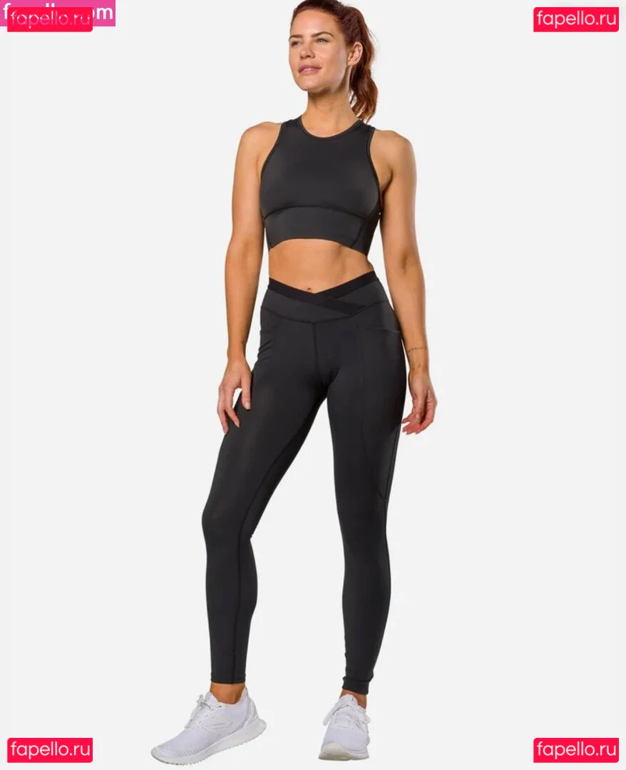 Courtney Hope Onlyfans Photo Gallery 