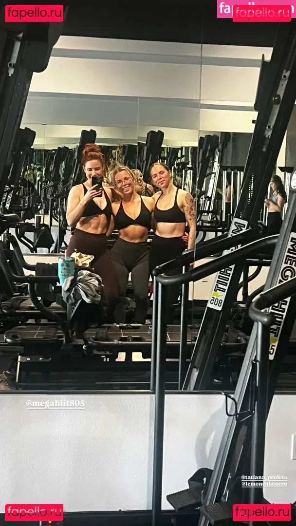 Courtney Hope Onlyfans Photo Gallery 