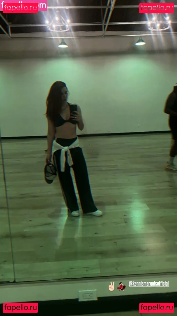 Courtney Hope Onlyfans Photo Gallery 