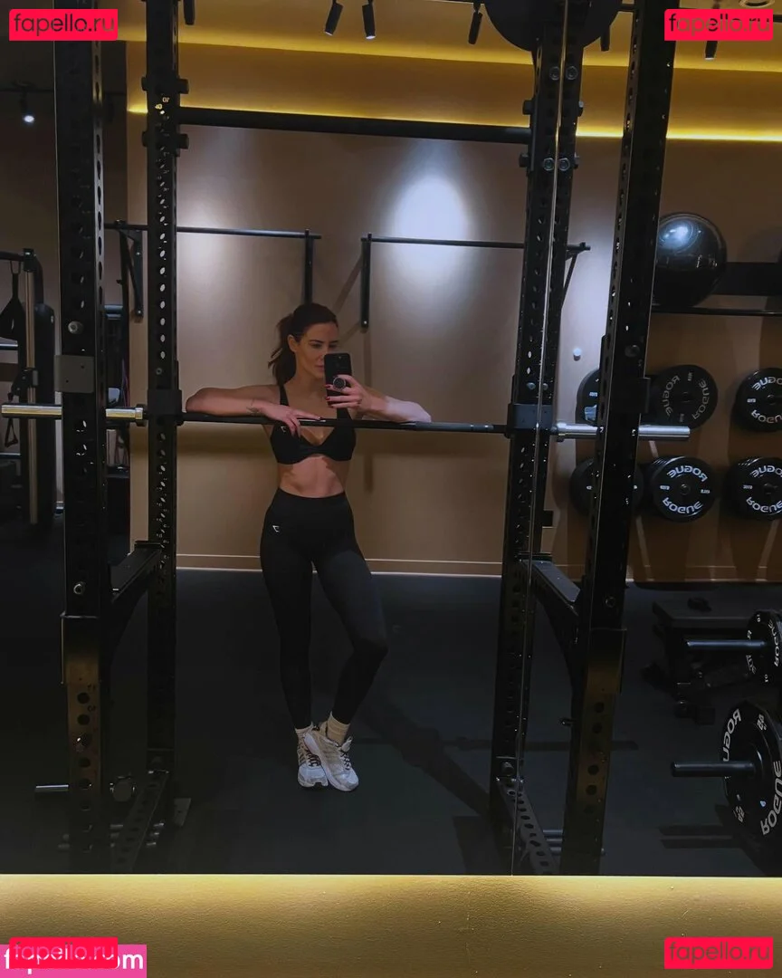 Courtney Hope Onlyfans Photo Gallery 