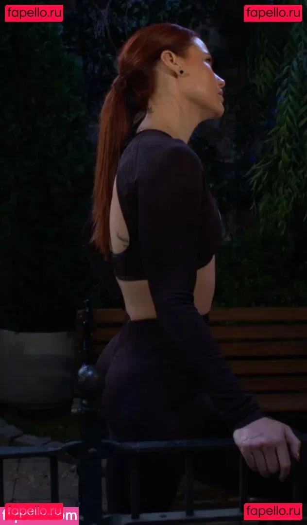 Courtney Hope Onlyfans Photo Gallery 