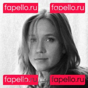 Jessy Schram Onlyfans Photo Gallery 