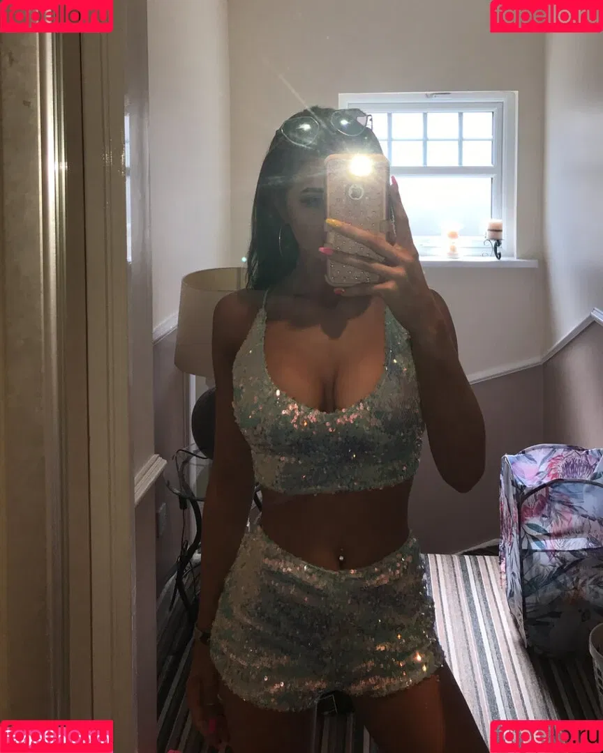 Laura Brophy Onlyfans Photo Gallery 