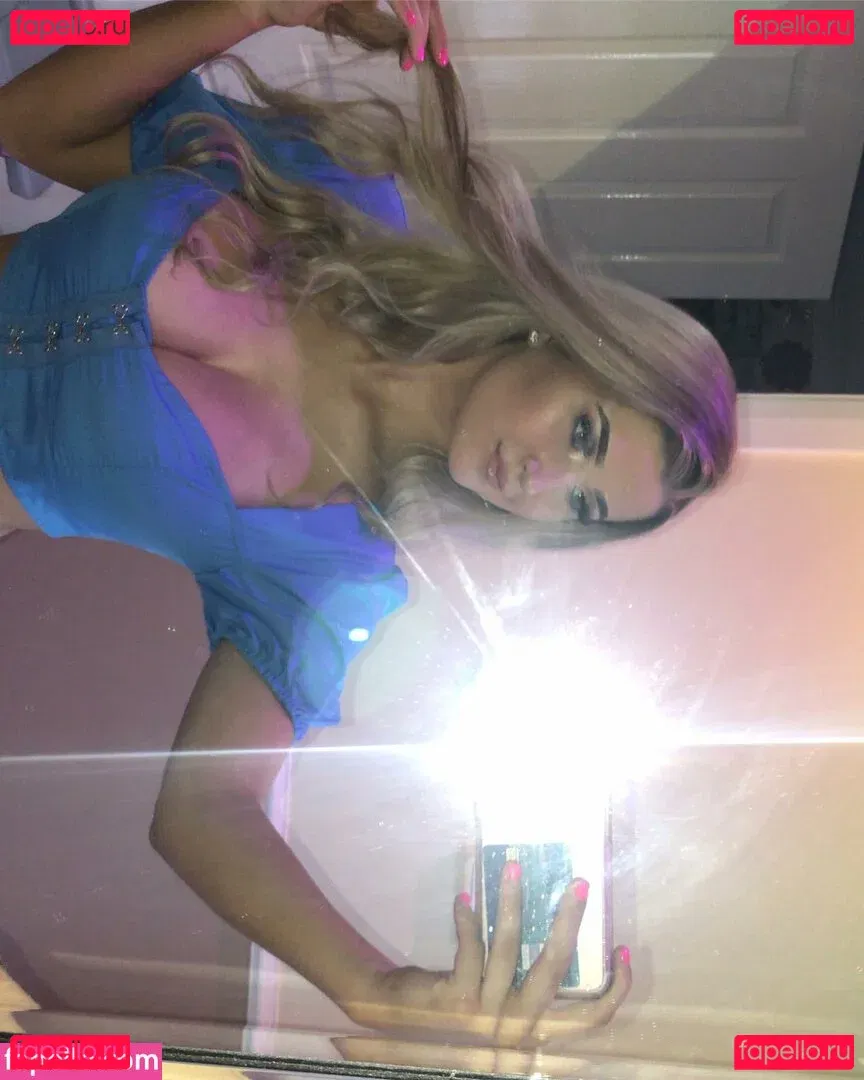 Laura Brophy Onlyfans Photo Gallery 