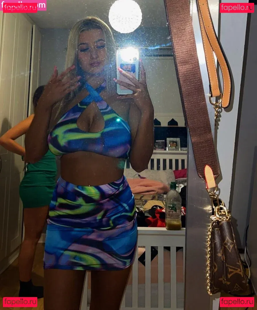 Laura Brophy Onlyfans Photo Gallery 