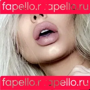 Romanie Smith Onlyfans Photo Gallery 