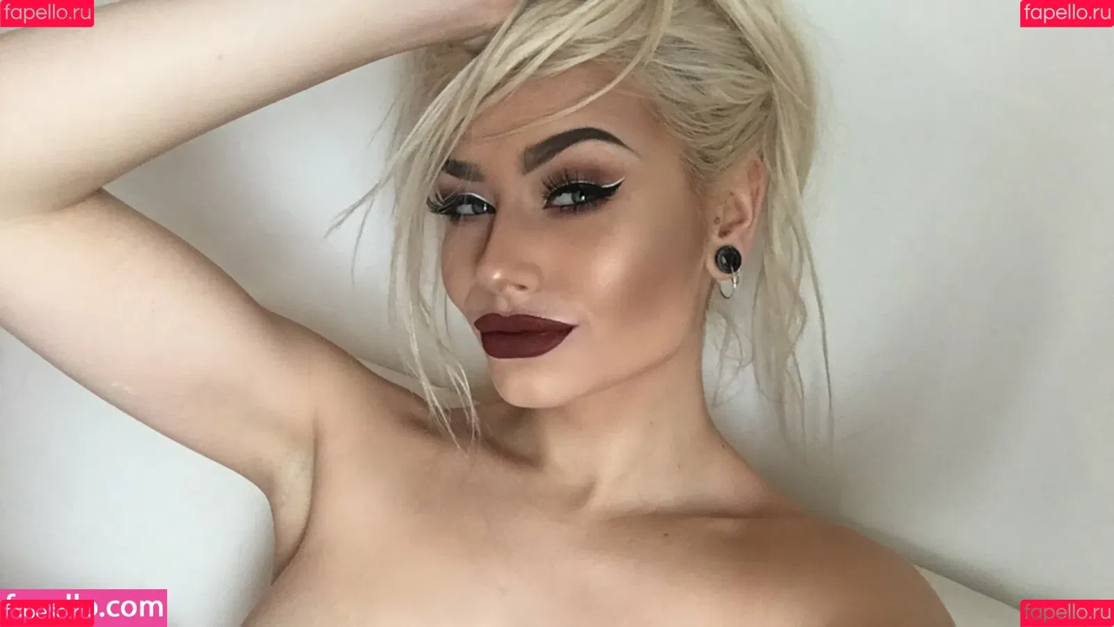 Romanie Smith Onlyfans Photo Gallery 