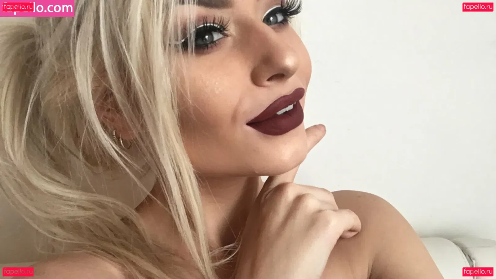 Romanie Smith Onlyfans Photo Gallery 