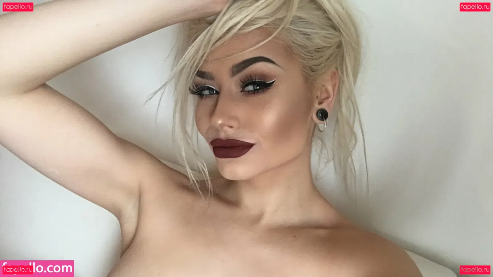 Romanie Smith Onlyfans Photo Gallery 