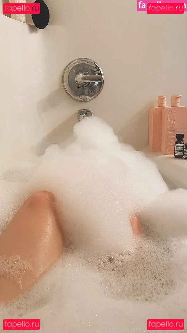 emmanextdoor Onlyfans Photo Gallery 