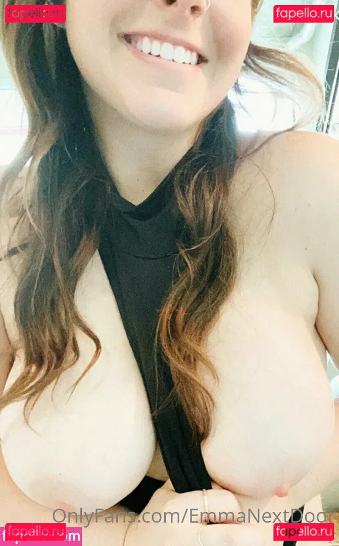 emmanextdoor Onlyfans Photo Gallery 