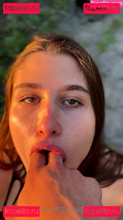 Audrey Stdenis Onlyfans Photo Gallery 