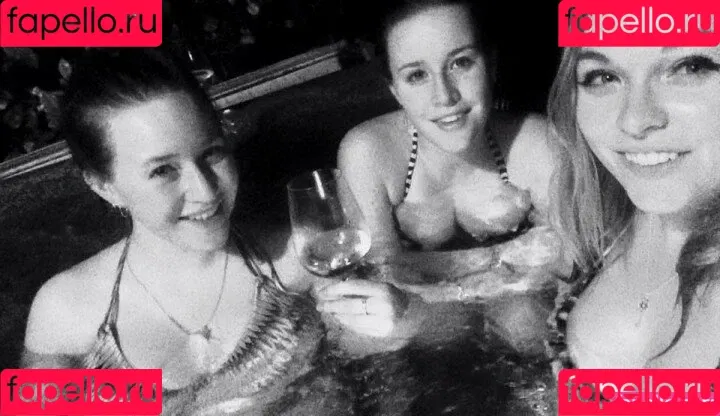 Maton Twins Onlyfans Photo Gallery 