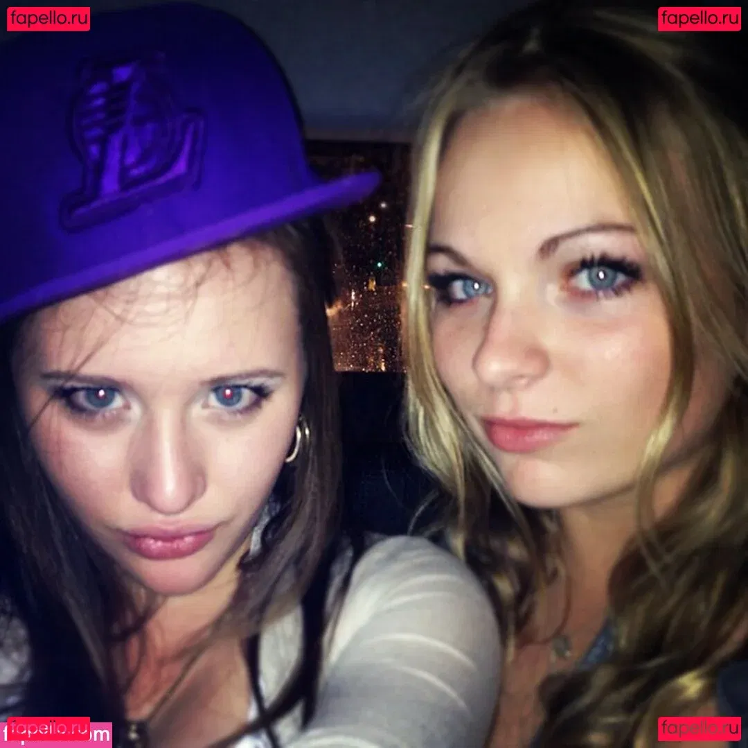 Maton Twins Onlyfans Photo Gallery 