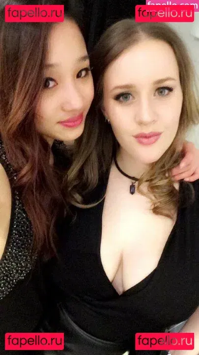 Maton Twins Onlyfans Photo Gallery 